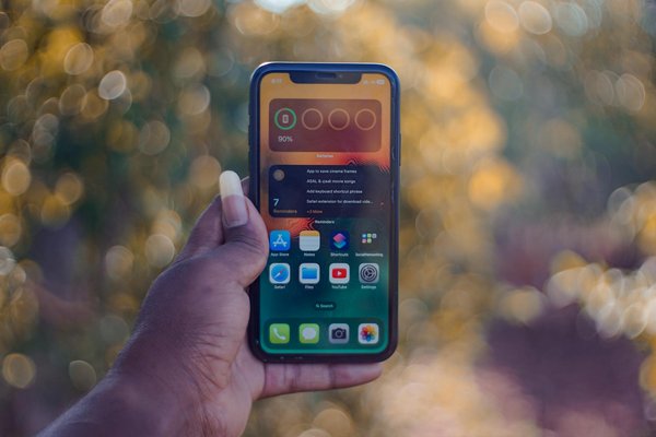 Guide Ultime : Débloquez et Maîtrisez la Charge Rapide sur Votre Smartphone